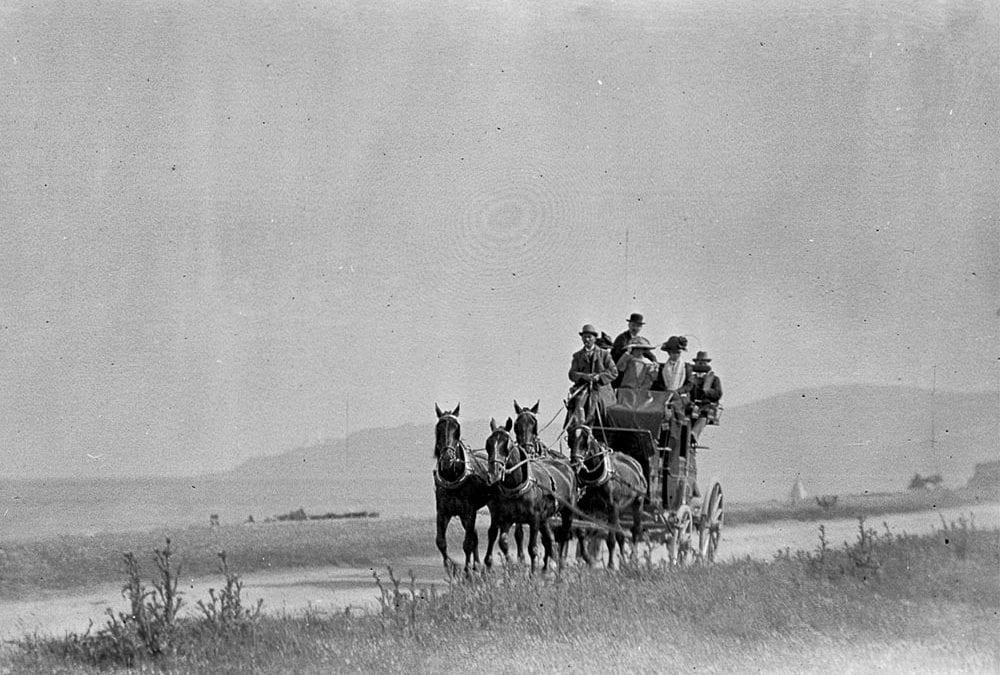 Horse & Coach along Slapton Road